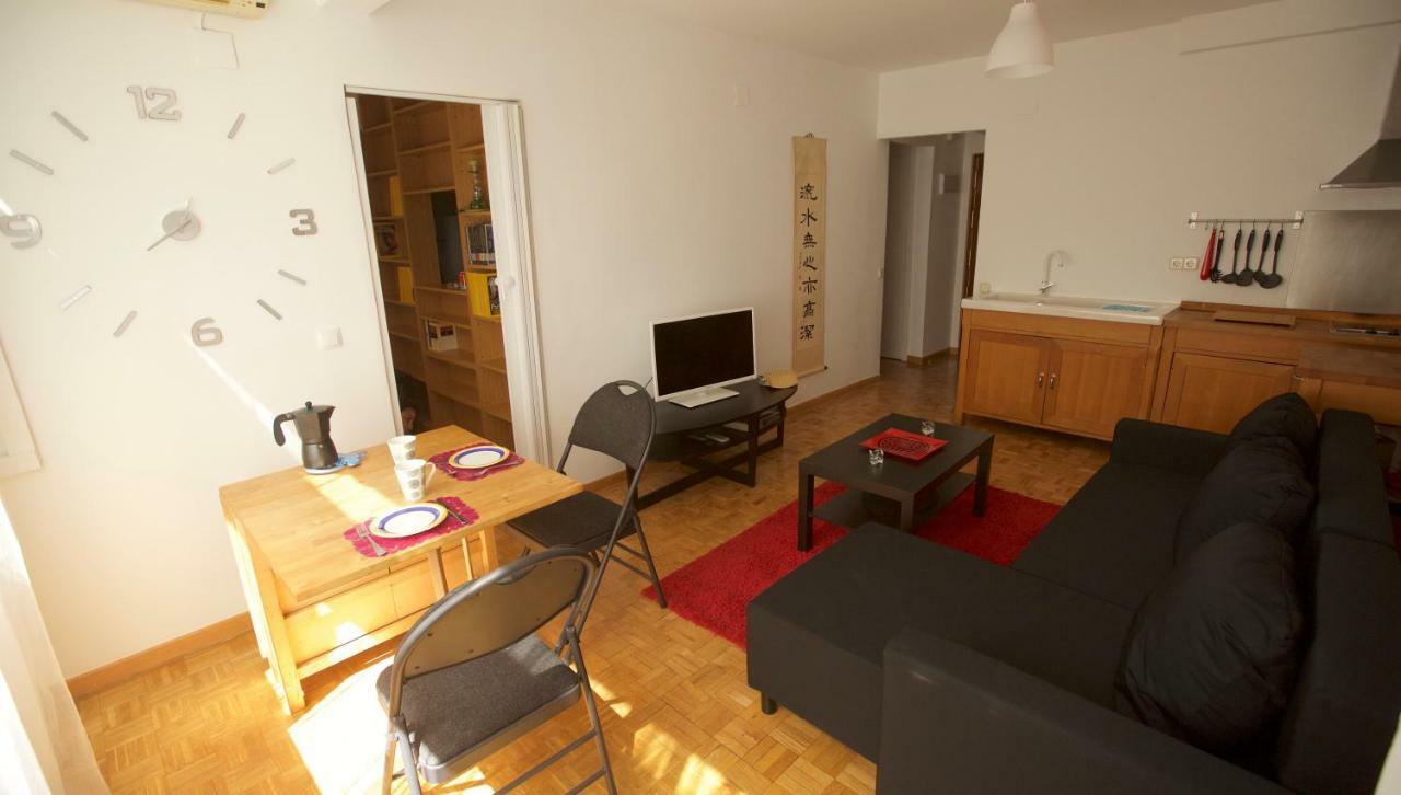 Apartment In Lavapies Madrid Center Экстерьер фото