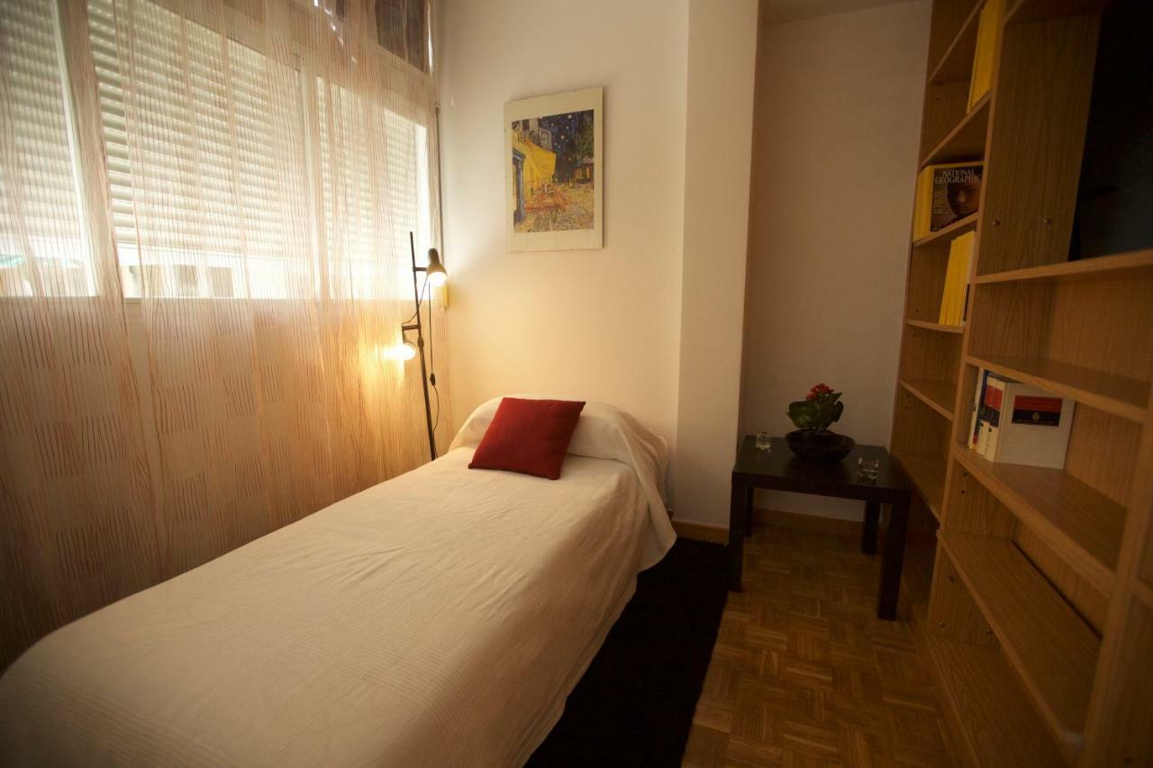 Apartment In Lavapies Madrid Center Экстерьер фото